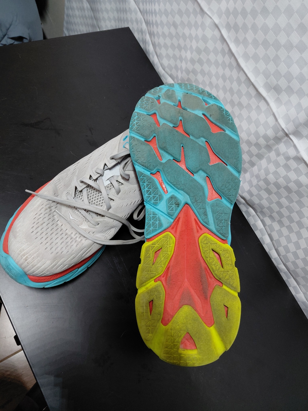 Hoka One One Gray Shoe Label with Blue Logo - Picture 6 of 7